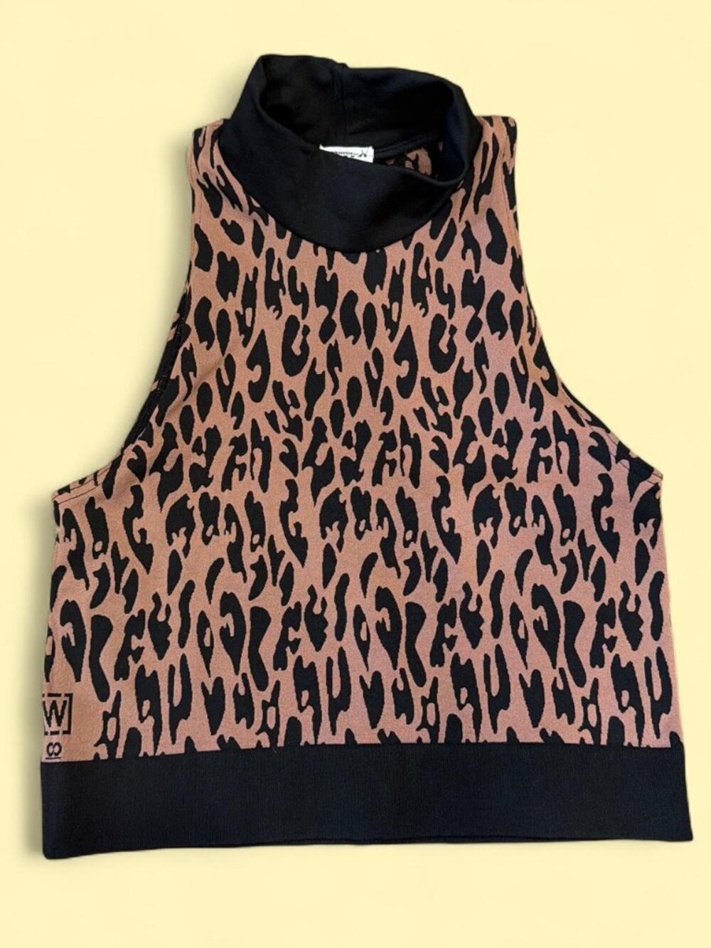 NWT XS Wolford Leopard Active Top $185 MSRP